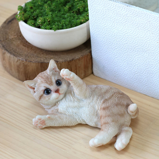 じゃれるミルクティー猫